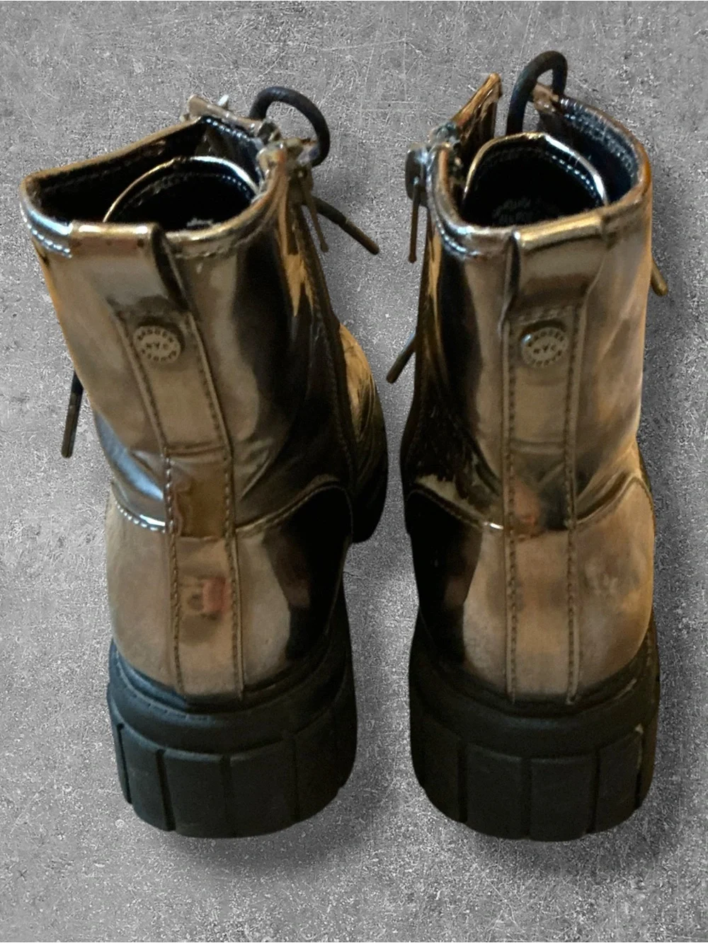 🌸MADDEN NYC Pewter Mirrored Girls' Carra Boots